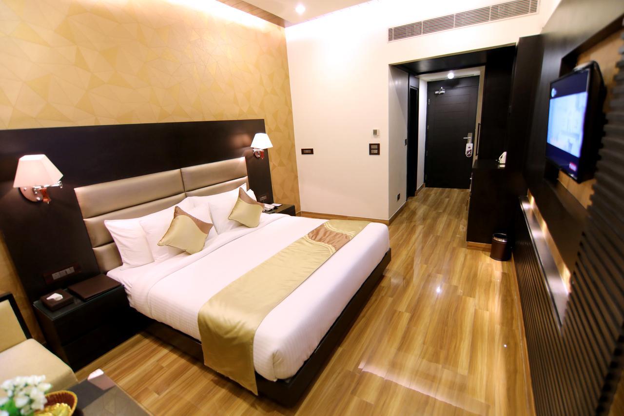 Hotel Grand Orchid Haridwar Exterior photo